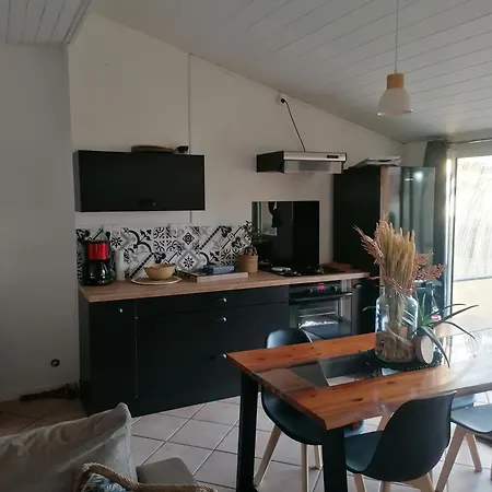 Holiday home Maison 4 Personnes Dans Village Atypique Proche *